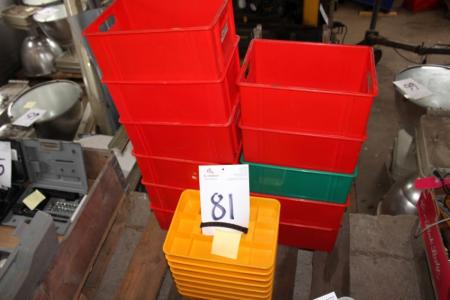 11 pcs. plastic stacking boxes 34 x 23 x 16 cm + 8 pcs. stackable assortment trays