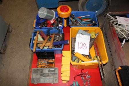 Palle med diverse håndværktøj