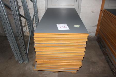 Palle med bordplader med grå laminat 140 x 70 cm ca. 30 stk.