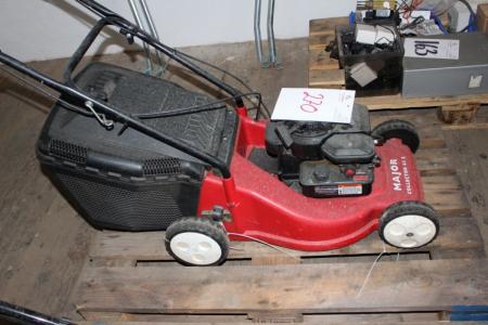 Mower, Major Collector 43 S with grass catchers