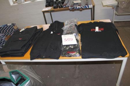 Arbejdstøj med logo Coca Cola Zero, bukser i str. M+L T-shirts str. S+ M + keehangers 