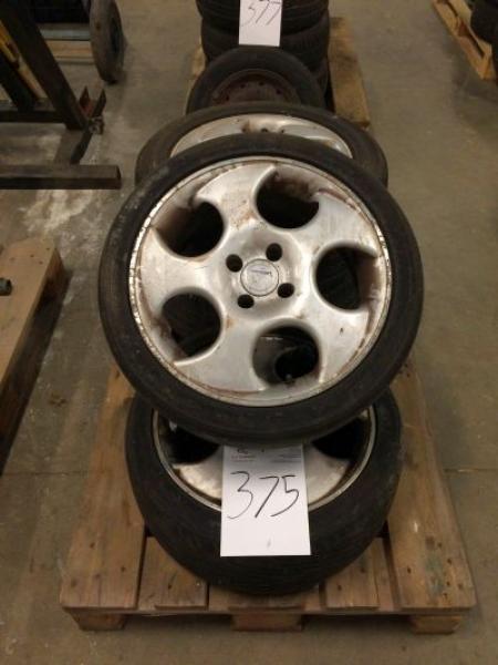 4 pcs alloy wheels 16 "have sat on the Renault Megane 4x100