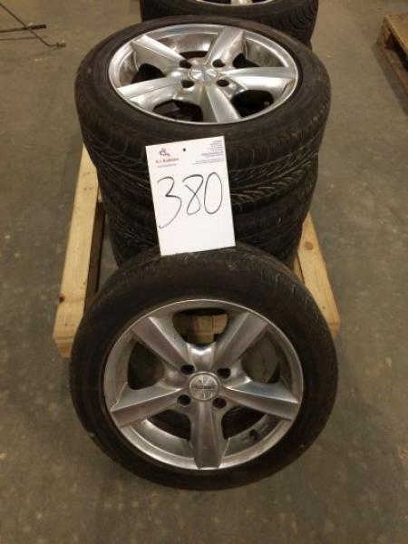 4 Stück Räder mit Reifen 185 / 55-15 Größe 4x108 für bla Peugeot