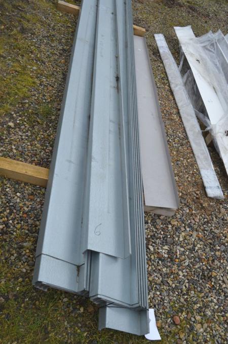 About 7 x galvanized profiles for collection of sections. Lengths between 4 and 4.2 m + cover plate