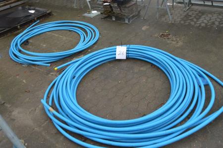 Rulle PVC rør, rester + rulle PVC rør, hel, blå, vand