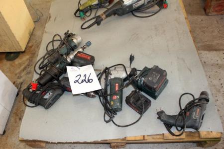 Pallet with various electrical and aku tool