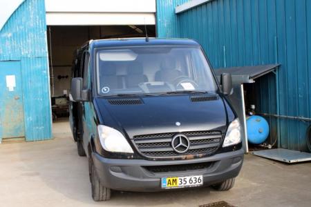 Racer, MERCEDES-BENZ, SPRINTER, 218 CDI AUT, year 2007 L: 3025 kg L: 944 KM: 311985, formerly reg AM35636 starts and runs but can not be locked, have injuries back