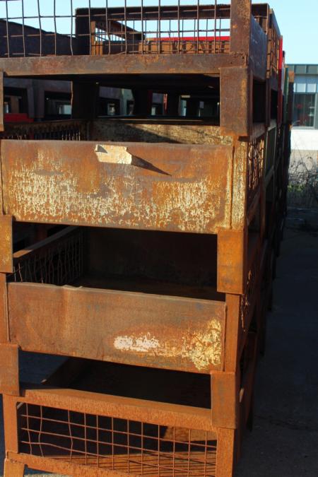 about 27 paragraph stackable wire cages 77 x 77 x 45, open on two sides