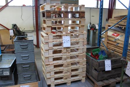 1 stack hall pallets