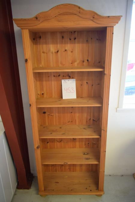 Pine cabinet with shelves. B 73,5 x H 193 x D 33.5 cm.
