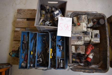 Various electrical items, toolbox m. Content etc.