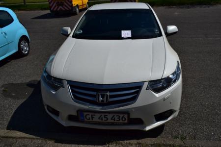 Honda Accord 2,0 Lifestyle, Årg 2011 med alt tænkelig udstyr. (nr.plader medfølger ikke)