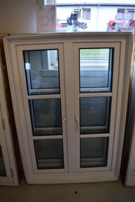2 stk. 2-fags vinduer. Primo Plast, hvide, lavenergi, sidehængte, pålagte sprosser, påsatte not til lysninger. 130 mm karm. B   86,5 cm x H 128,5 cm