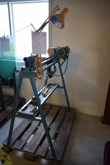 Lathe for wood with accessories. Stand ok