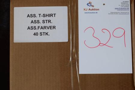 Firmatøj uden tryk ubrugt: 40 stk. ass. T-shirt , ass. Farver , ass. Str.