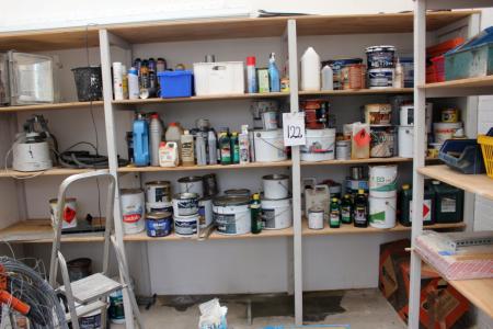 Shelving containing various paint residues + consumables + sprayer Wagner