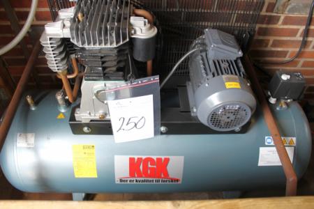 Compressor, KGK, no. 1529440000 vintage 2014 max pressure 10 bar / 145 ps, the next inspection 09/2016