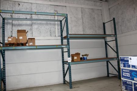 3 subjects pallet rack not containing 5 caps + 15 stringers