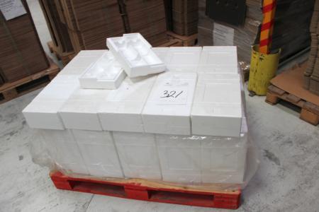 about 40 pcs. Styrofoam boxes suitable for wine bottle