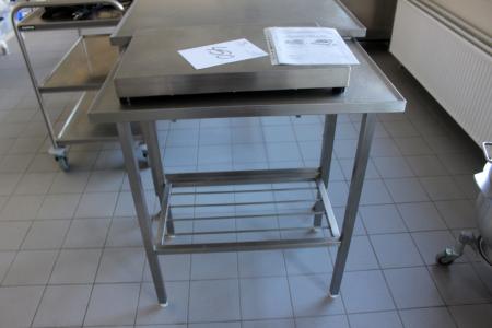 Table + hot plate
