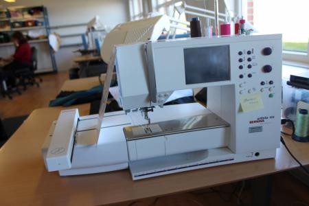 Embroidery Sewing Machine Bernina Artista 165 + box with accessories
