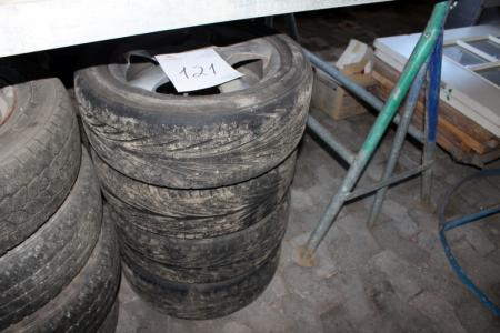 4 tires with alloy wheel 195/65 R15 4-hole