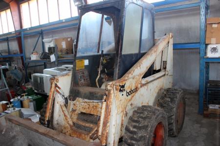 Bobcat incl. Front bucket and pallet forks hours 2242