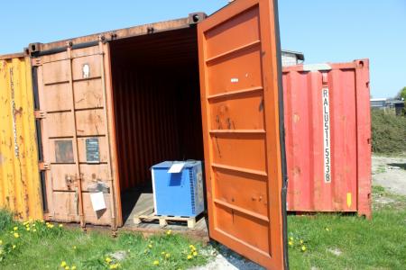 20 foot container with wooden base