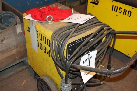 ESAB  ARC 400  LOT: MOBILE ARC WELDING TRANSFORMER  With Cable And Electrode Holder (5000-00.84)