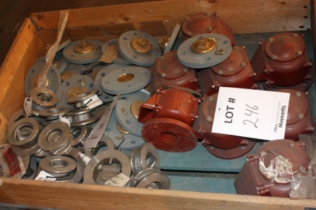 LOT: VIKING PIPE COUPLING PLATES, FLANGES WITH PLUGS AND PRESS-VAC AIR CAPS On Pallet