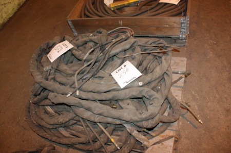 LOT: welding cables on pallet