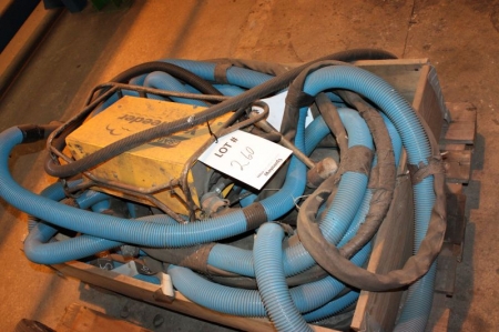Welding exhaust hoses + wire feeder: Esab YardFeeder