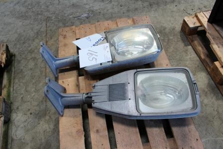 2 pieces street lamps