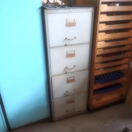 Drawer / cupboard with drawer no. 16 among others. rivals