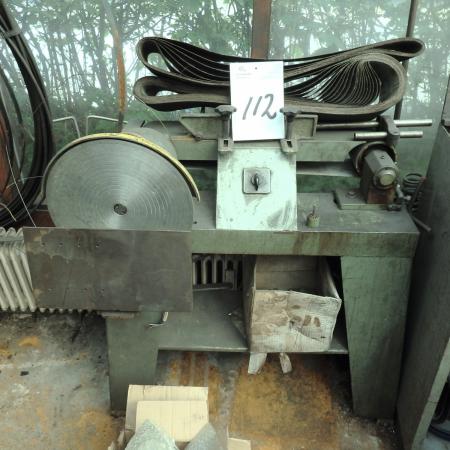 Belt sanders with disc sander + cabinet with contents.