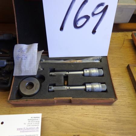 2 micrometers 25-50, 2 three-point measuring 12-16, 16-20.