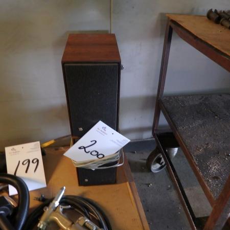 2 B & O loudspeakers nice cabinet antique?.