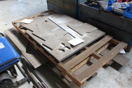 Pallet with truncated aluminum plates 3 cm + remnants of the floor plate