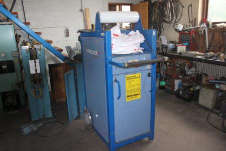 Foil Machine for compression of waste. Rollomax Sanpack Lagertechnik