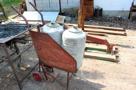 trolley with 2 acres + Feltesse