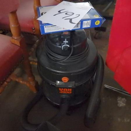 Vacuum cleaner "Vax" 4100