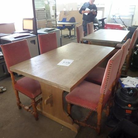 Oak Tisch + 4 Stühle 140 x 84 cm.