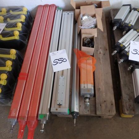 Pallet with new air cylinders