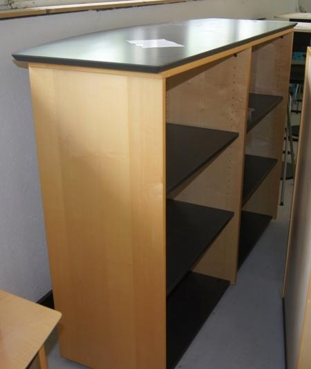 Reception Desk in beech with black top plate in MDF. H: 120 B: 160 (2 x80 cm) D: 32 cm.