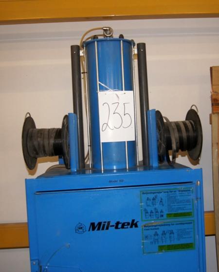 Mil-tek pappresser model 102.  Ikke afprøvet men afhentet i produktionsmiljø.