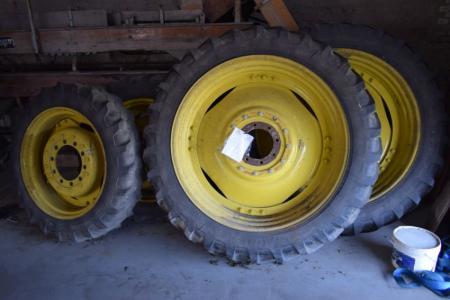 2 pcs. Spray wheel 270/95 R39 + 4 pcs. sprayer wheels + dual wheels, adjustable 12.4 R46
