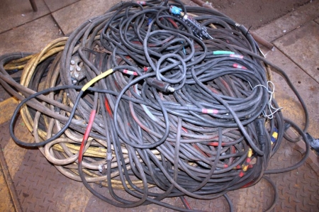 Welding cables. 