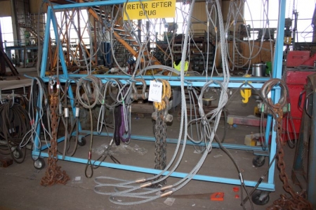 Lifting equipment stand with content of chains, steel wires and more