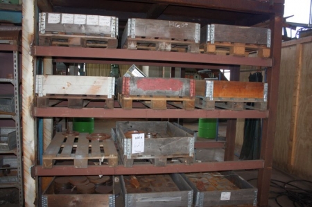 Indhold i paller på pallereol (11) paller + 2 paller på gulv