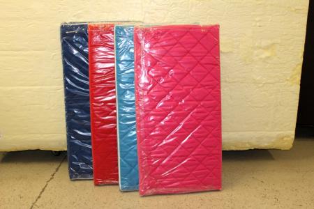 5 pcs mattresses in assorted colors NEW 70 x 140 cm